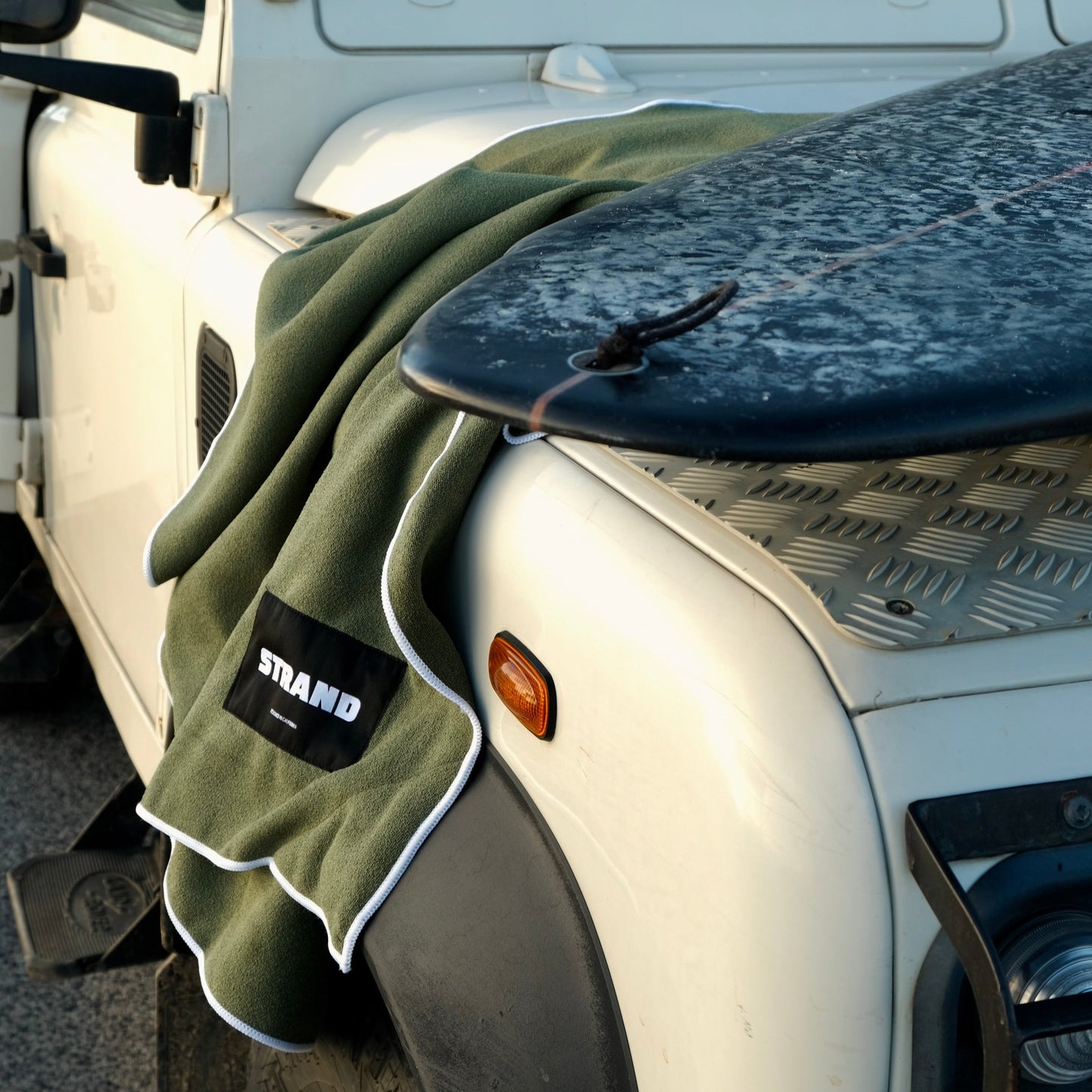 Moon™ - Strand Magnet Towel