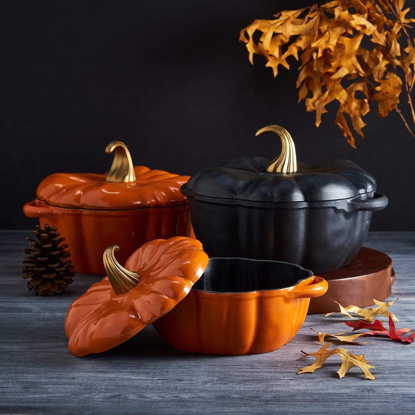 Cozy Autumn Pumpkin Cast Iron Pot – Limited Edition Fall Cookware 🍁