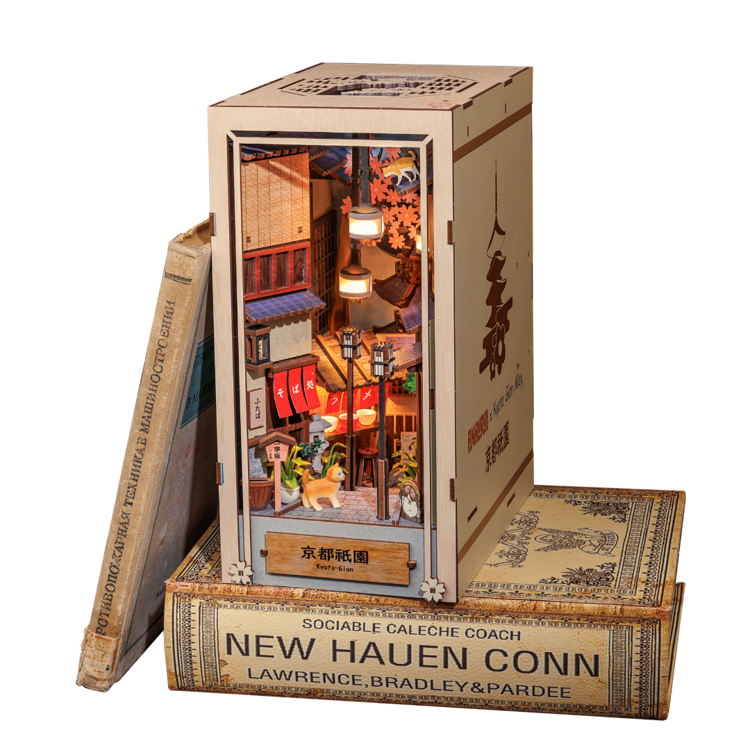 Kyoto Gion Book Nook