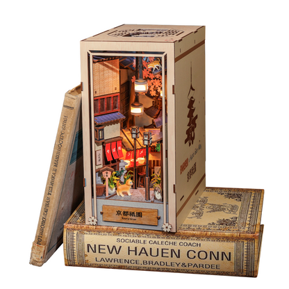 Kyoto Gion Book Nook